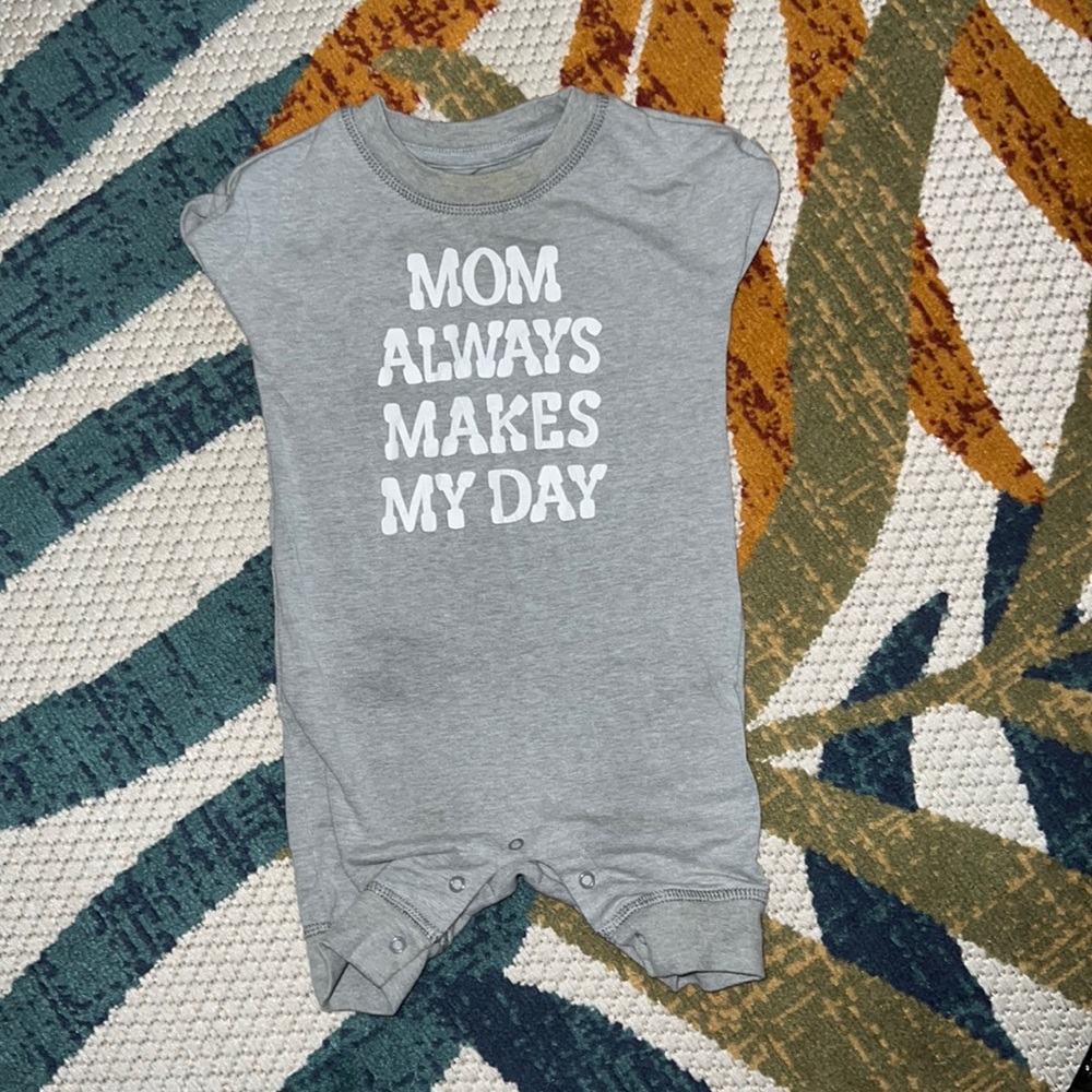 Baby Onesie Mom Makes My Day